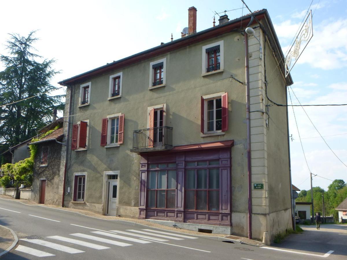 Grand Studio Et Jolies Chambres A Louer Passins 외부 사진